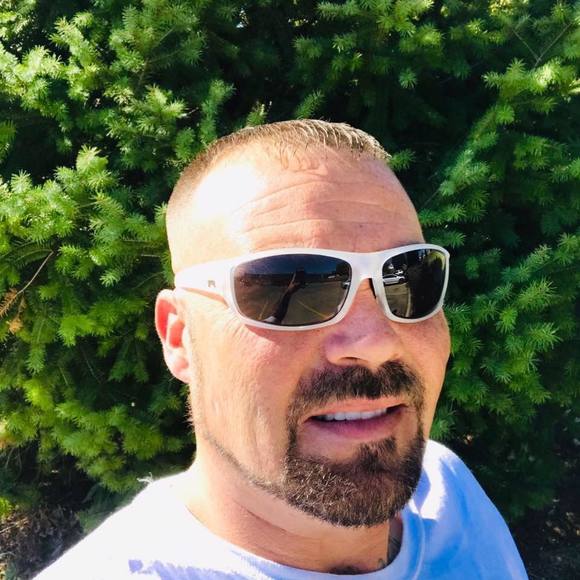 Meet your Posher, Joey - Picture 1 of 1